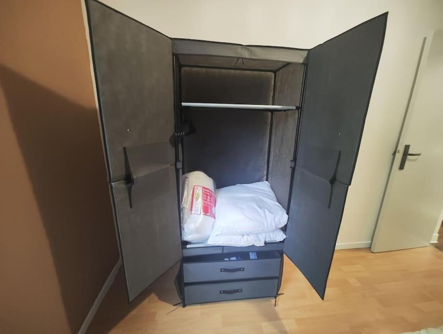 Comfortable T2 Apartment In Neudorf, Straatsburg Buitenkant foto